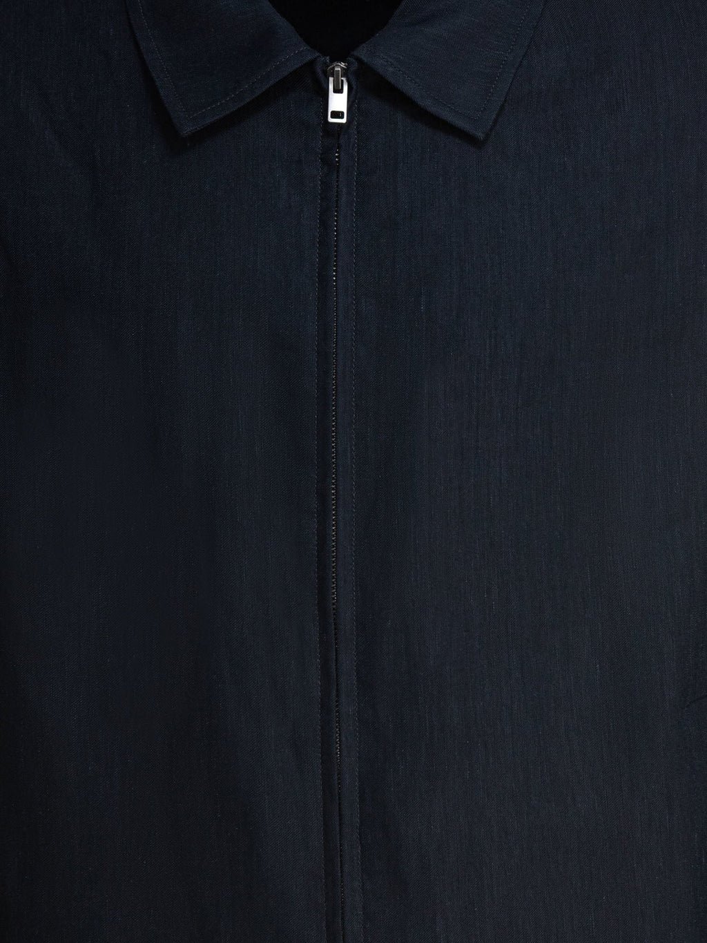 Vince. Bomber Jacket Zipper Closure