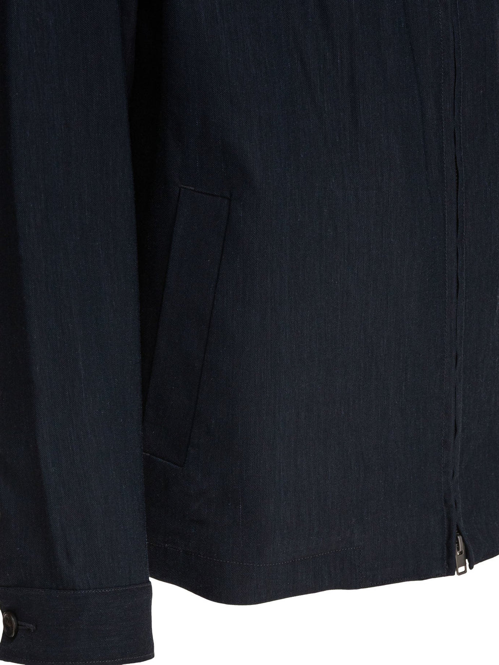 Vince. Bomber Jacket Zipper Closure