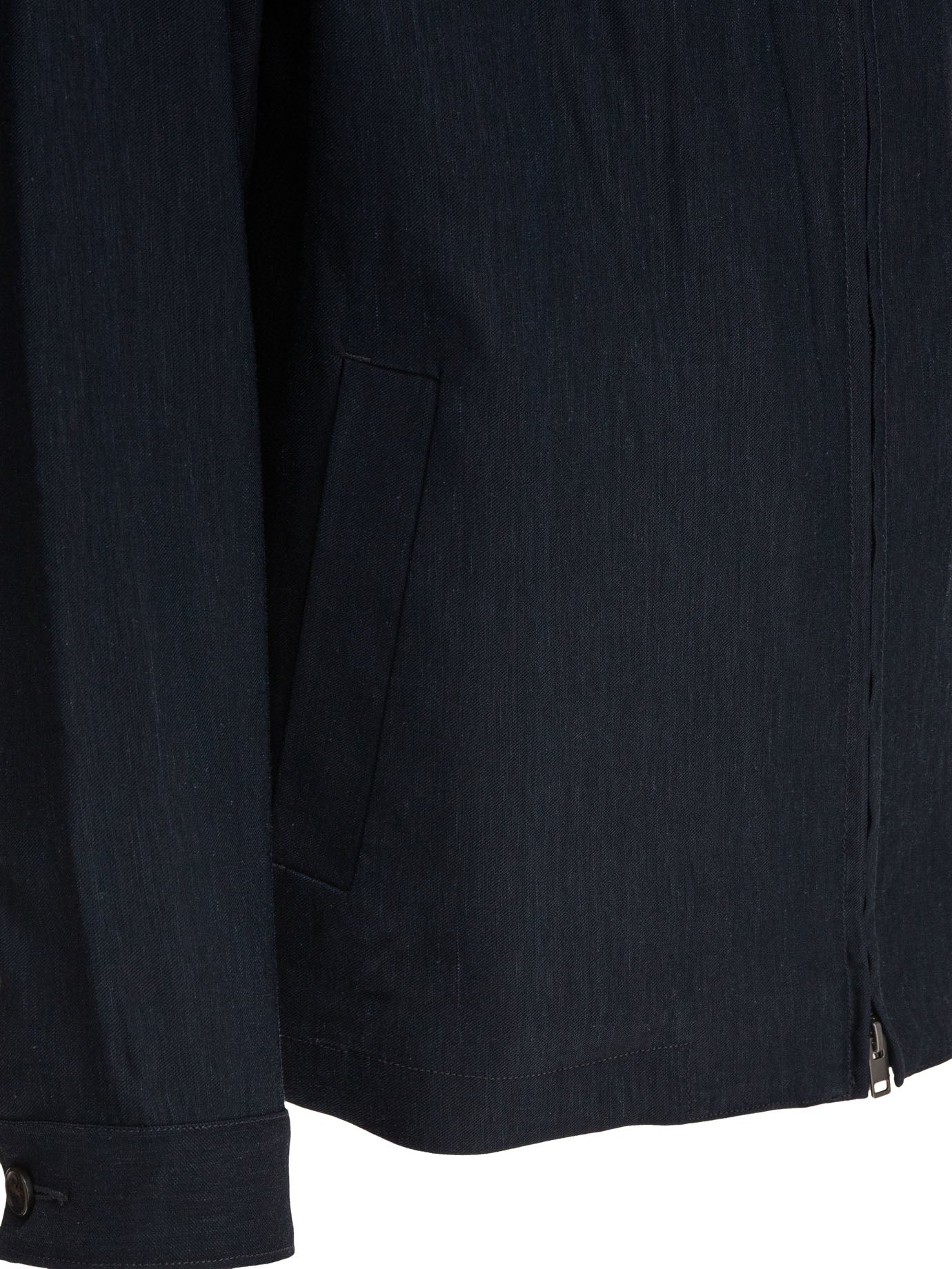 Vince. Bomber Jacket Zipper Closure