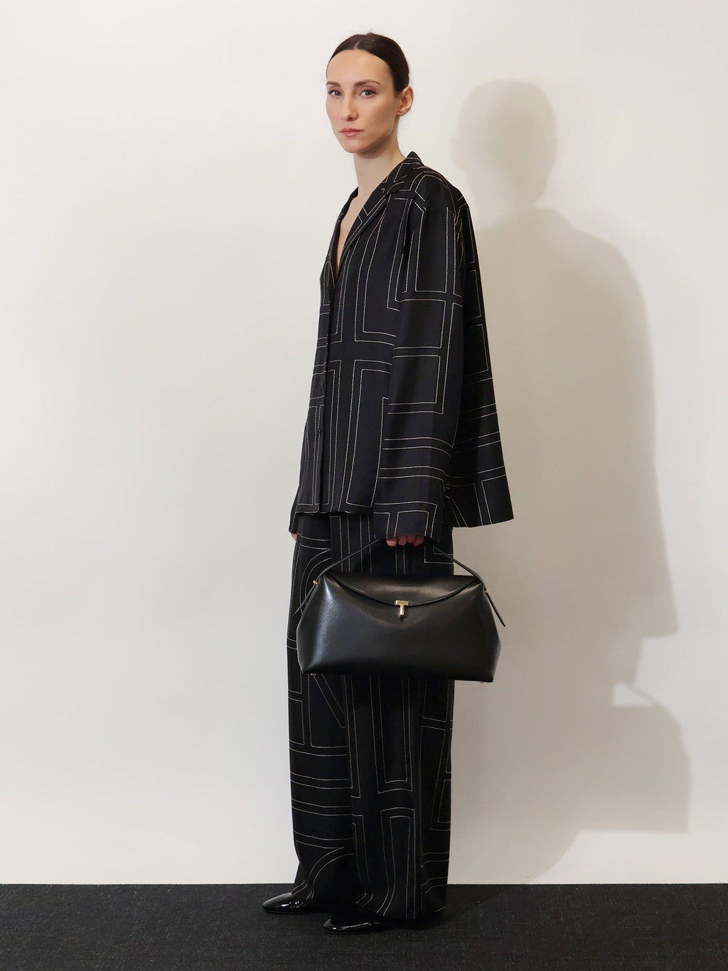Toteme T-Lock Leather Shoulder Bag