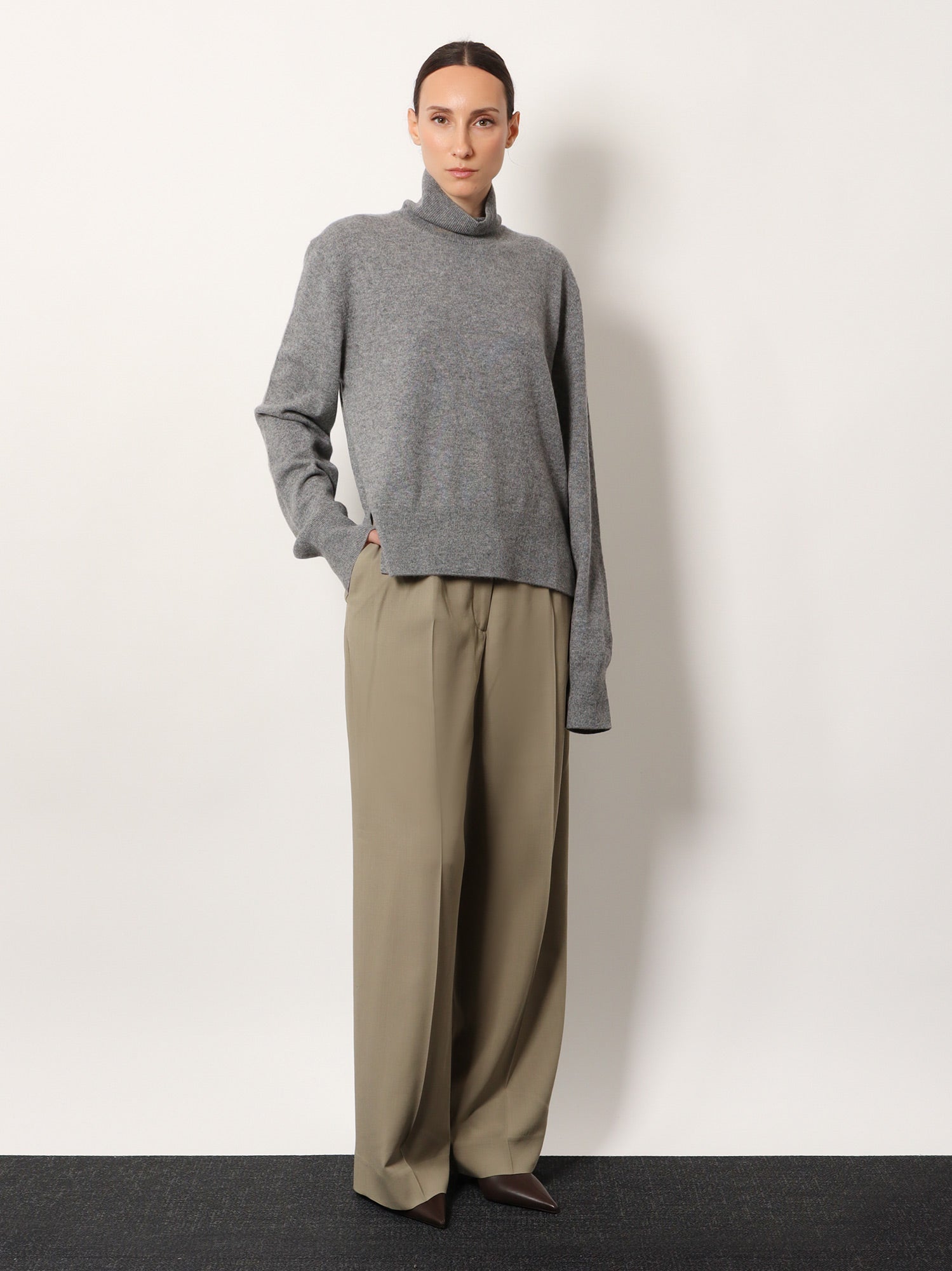 Toteme Cashmere Turtleneck Sweater