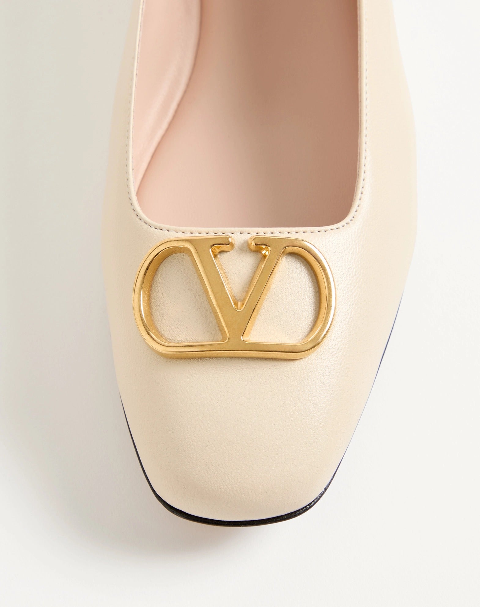 Valentino Garavani Vlogo Signature Ballet Flats In Leather