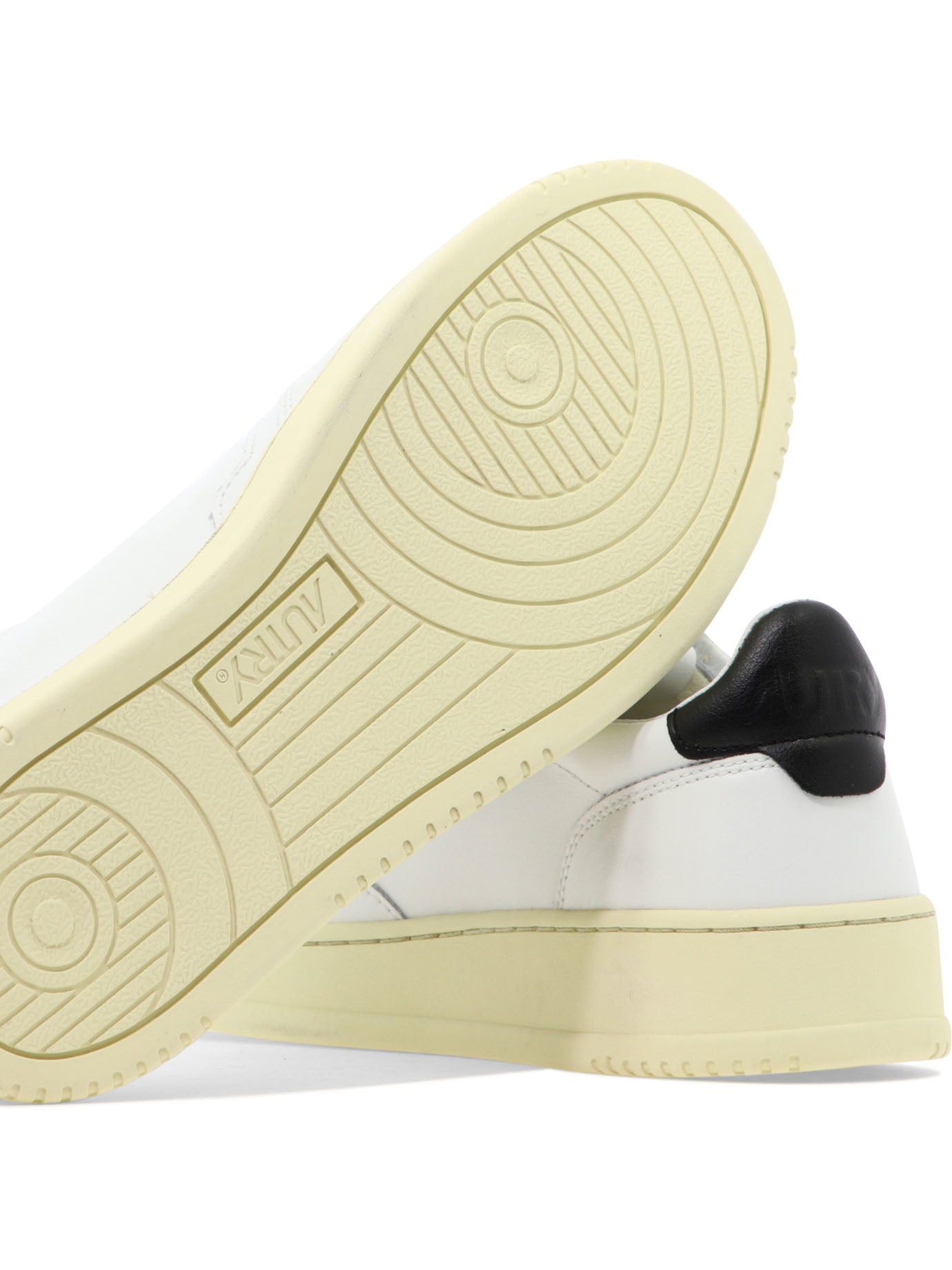 Autry "medalist Low" Sneakers