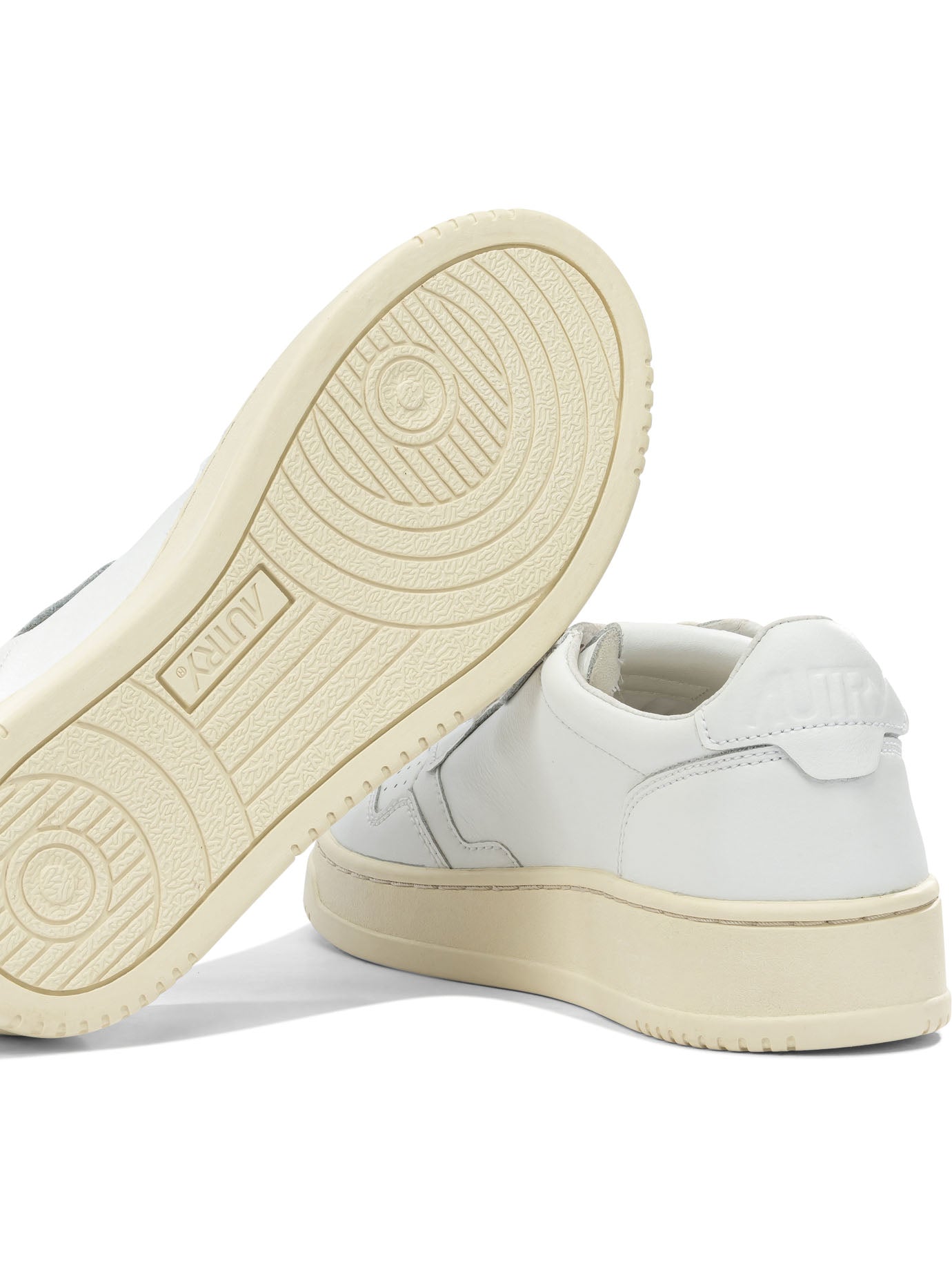 Autry Sneakers & Slip-on