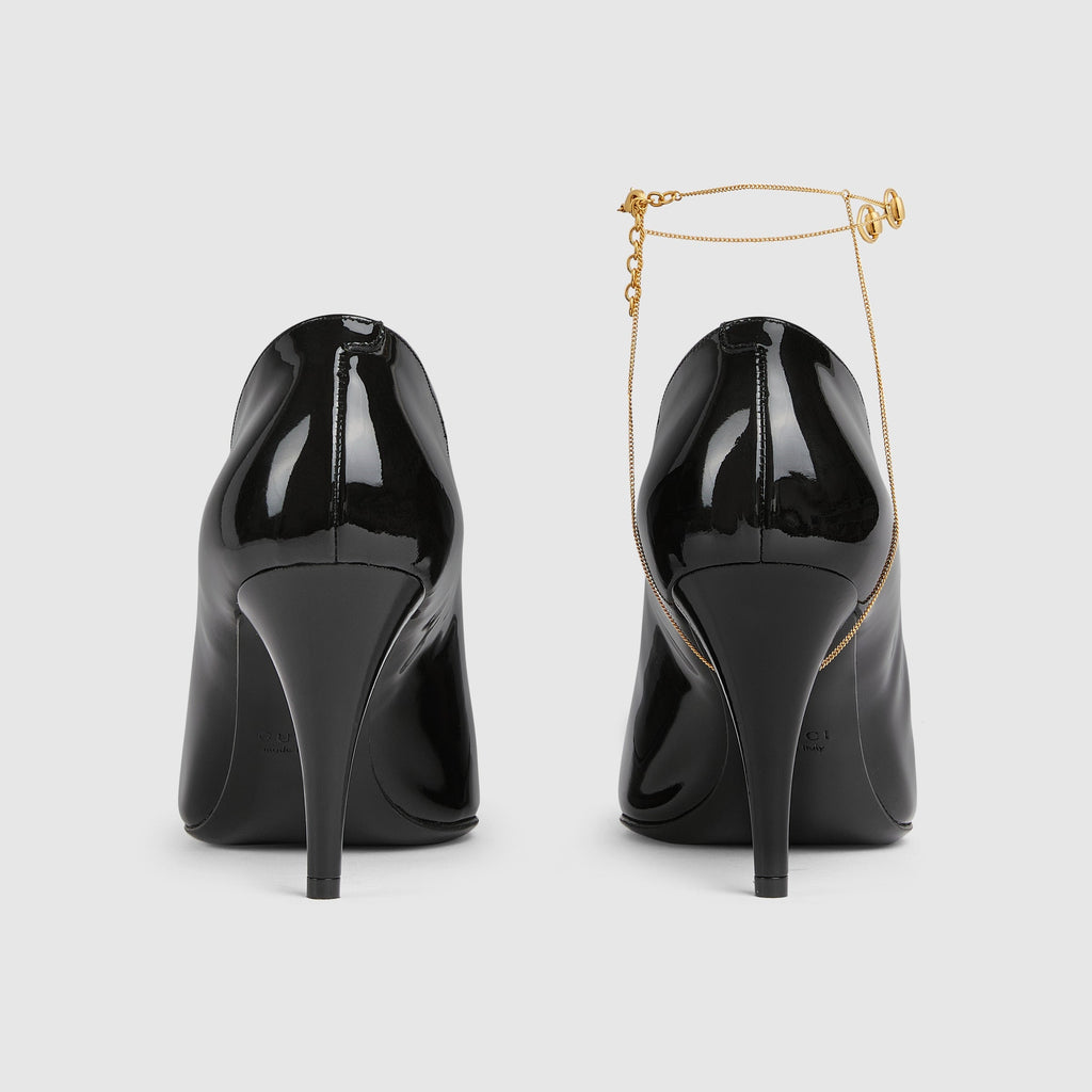 Gucci Leather Décolletté Pumps With Jewel