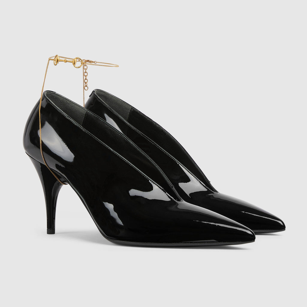 Gucci Leather Décolletté Pumps With Jewel