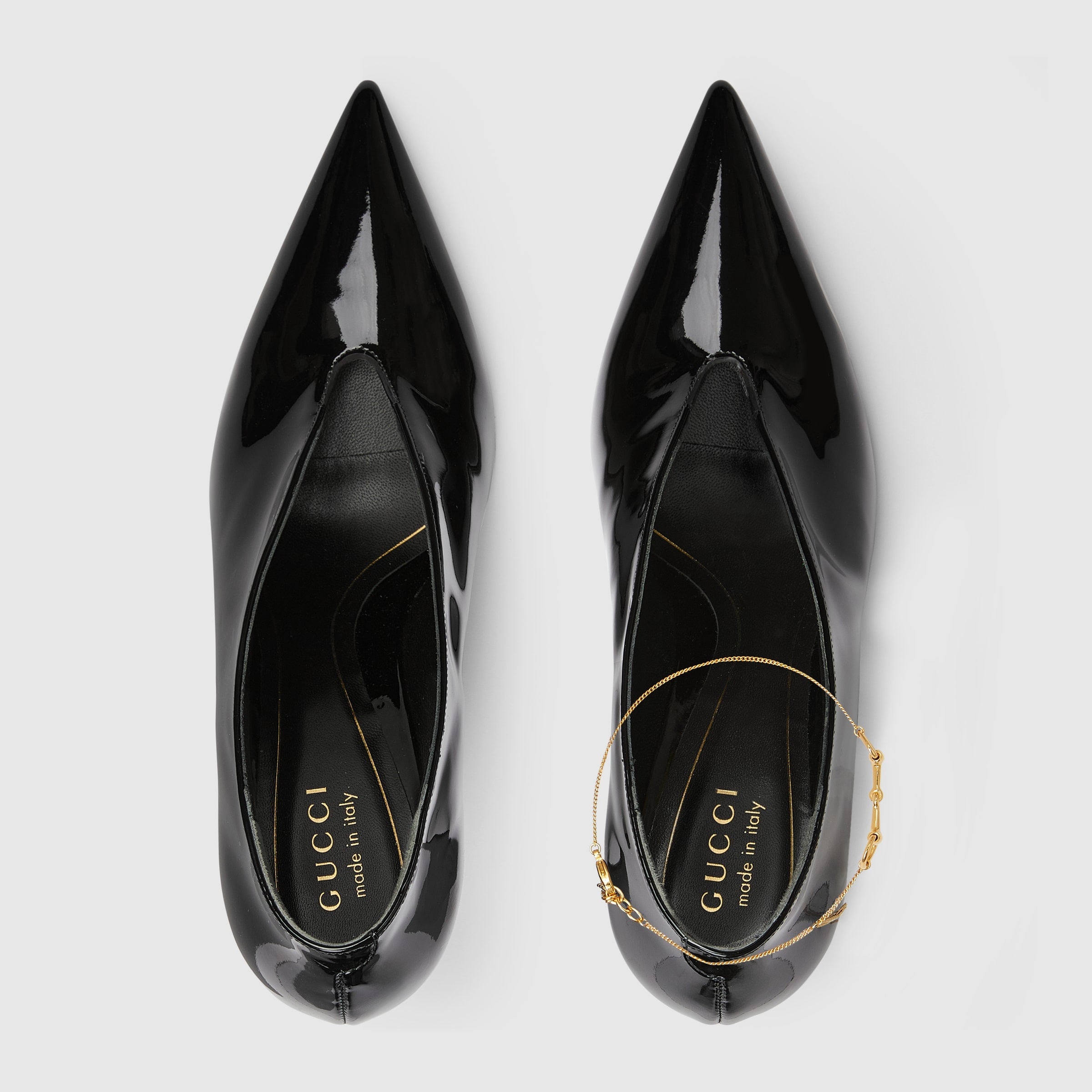 Gucci Leather Décolletté Pumps With Jewel
