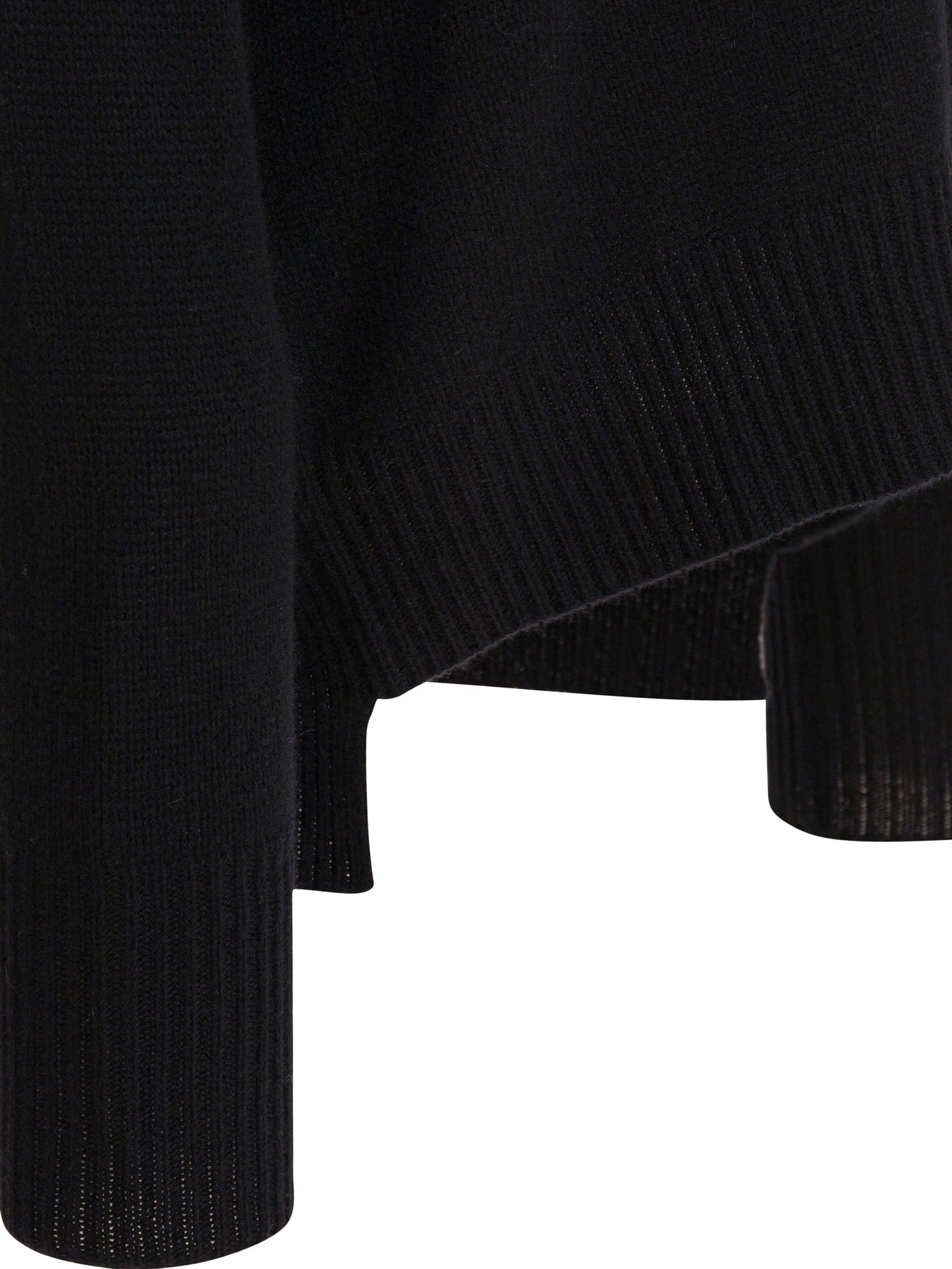 Lisa Yang Knitwear